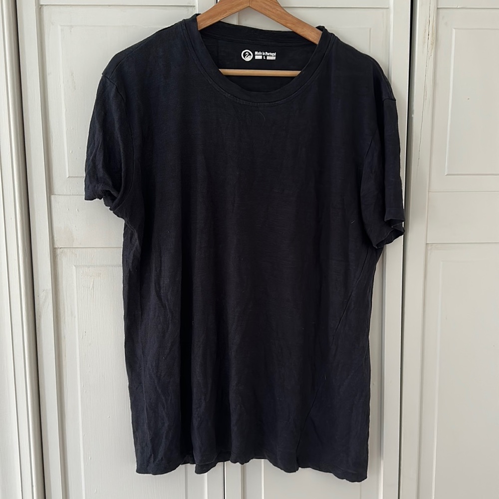 Outlier Ramliest cut 1 large tee shirt